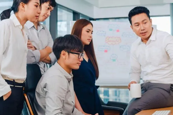 Bảng điều khiển công cụ tự kiểm soát cờ bạc